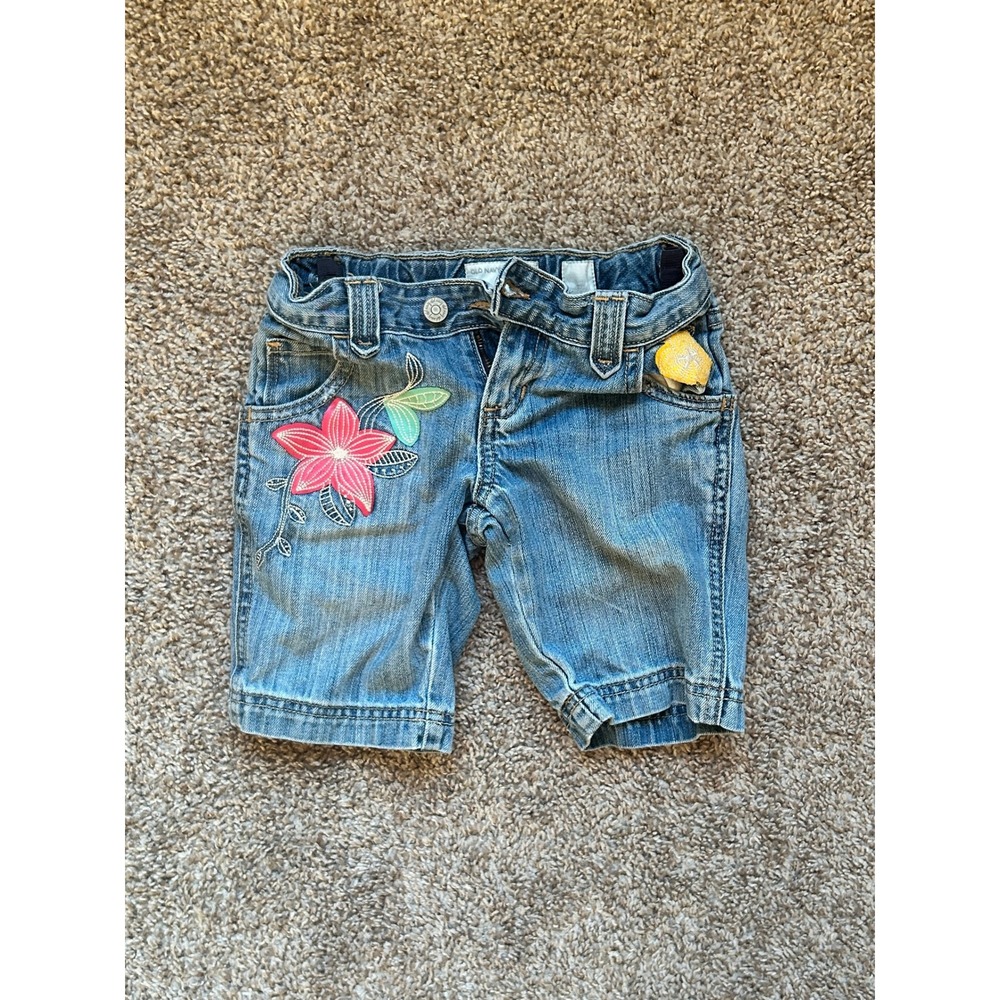 Old Navy Girls Blue‎ Denim Floral Embroidered Shorts I Light Wash I Size 7